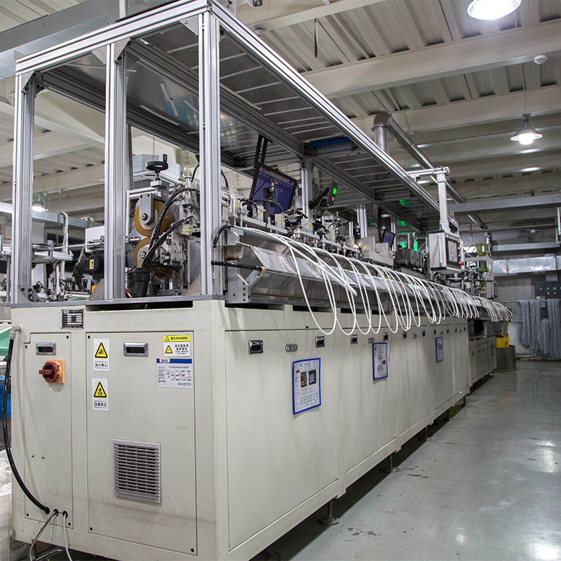 Europejska standardowa automatyczna linia produkcyjna z trzema wtyczkami Europejska standardowa automatyczna linia produkcyjna z trzema wtyczkami